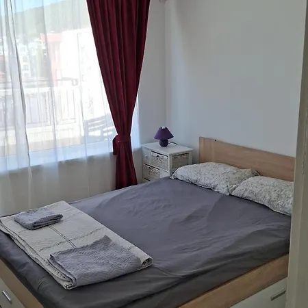 Yana Privilege Elinite Apartman *